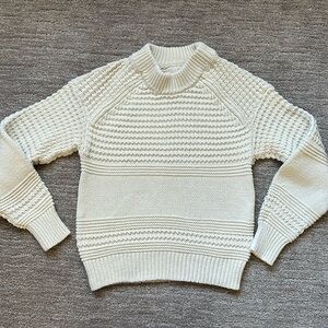 Universal Thread Cream Crew Neck Sweater